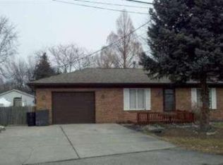 29365 Private Dr, Chesterfield, MI