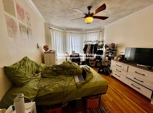 61 Park Dr APT 12, Boston, MA 02215