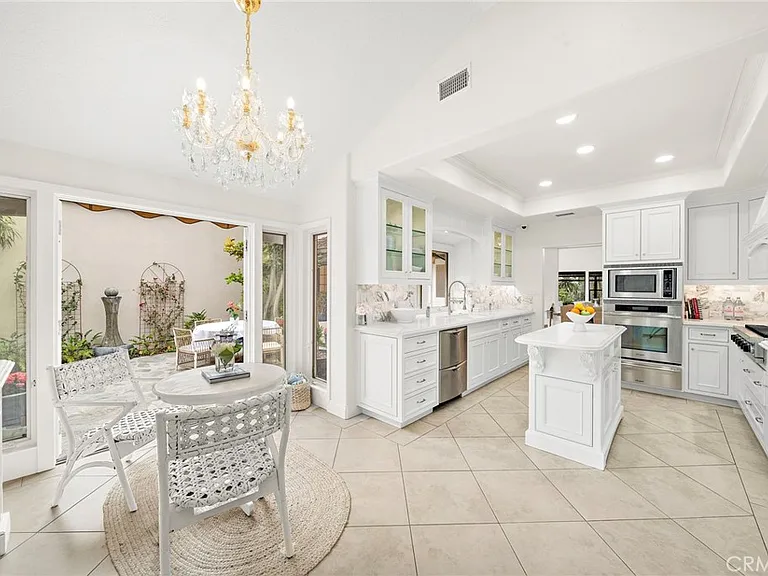 15 Sea Cove Ln — Photo 14