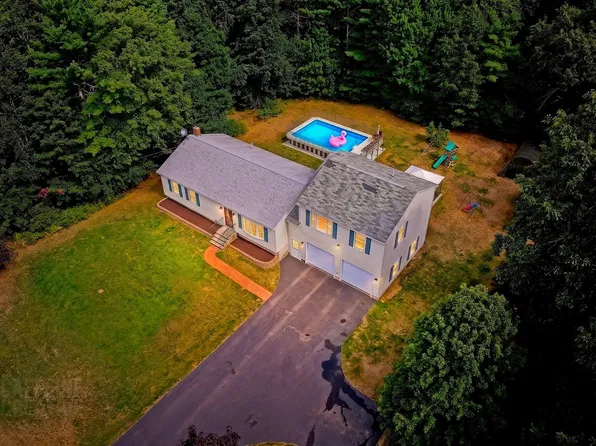 2 Paxton Drive, Standish, ME 04084