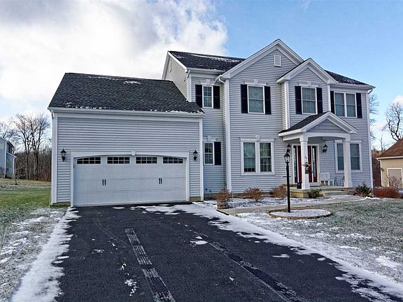2nd image of 27 Hidden Farm Ln