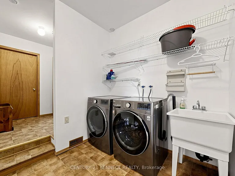 44 Pinewood Blvd — Photo 21