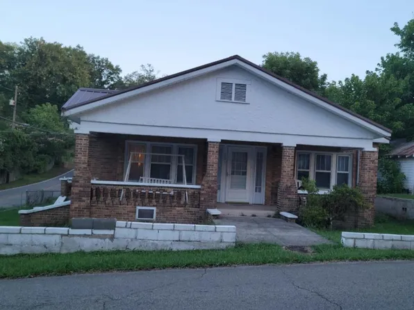 101 Price St, Graysville, AL 35073