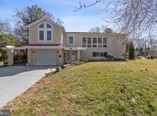 5725 Clarence Ave, Alexandria, VA 22311