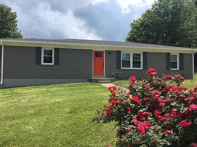 1st image of 311 Pin Oak Dr