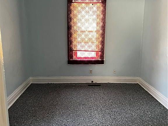 4th image of 2314 Olive St