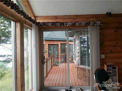3rd image of 4219 Wildwood Ln