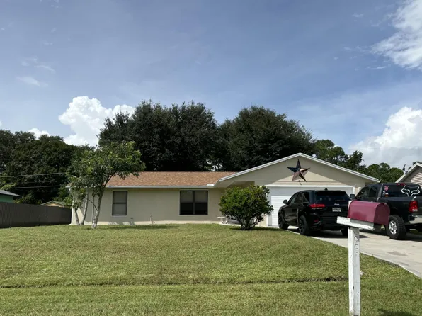 2238 SE Rich Street, Port St Lucie, FL 34984