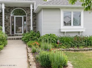 4616 3rd St NW, Rochester, MN 55901