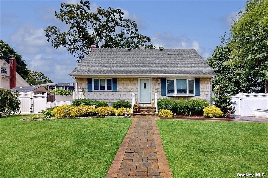 215 Lexington Avenue, West Babylon, NY 11704 MLS 3491352 Zillow