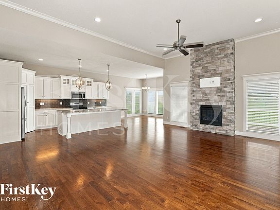 2nd image of 15235 Knight Rd
