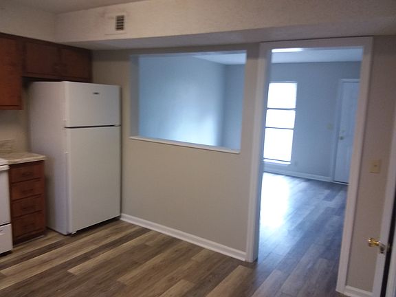 5th image of 2436 Paulawood Dr #2438