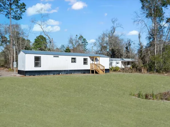 131 Victoria Dr, Odum, GA 31555