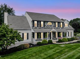 107 Stonegate Dr, Landenberg, PA 19350