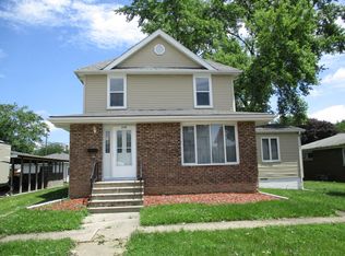 276 S Hickory St, Manteno, IL 60950