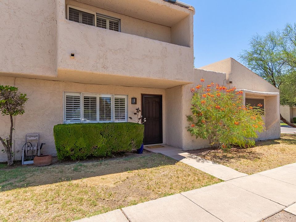 1st image of 944 S Valencia Unit 8