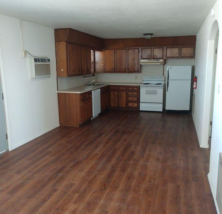 1st image of 400 N Avenue K APT 11
