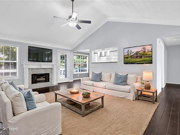 4th image of 5870 Tallant Dr