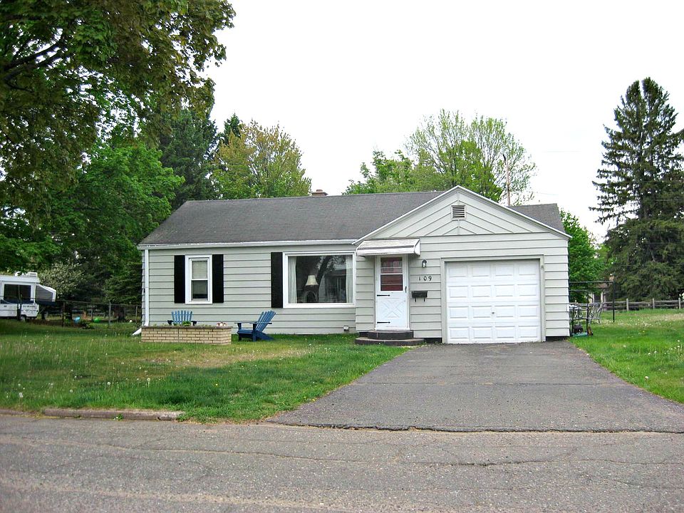 1st image of 109 Henford Ave