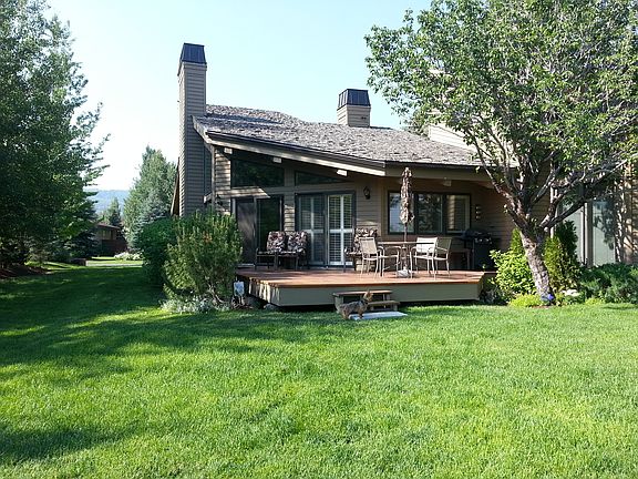 4th image of 2018 Lakeview Dr