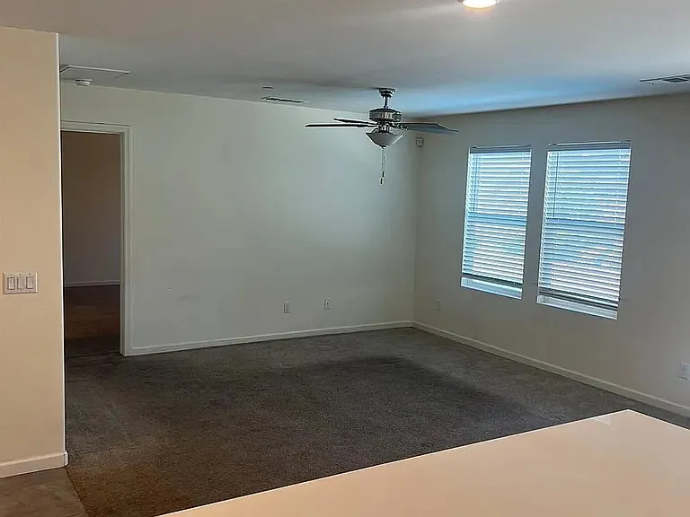 5918 Esmerelda Ave — Photo 10