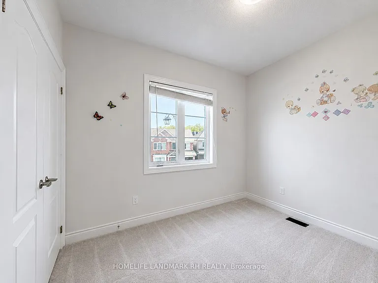 23 Clara May Ave — Photo 21