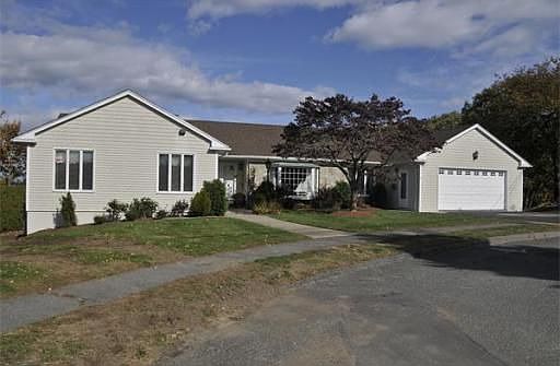 1st image of 27 Parsons Dr