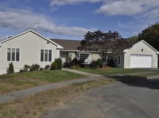 27 Parsons Dr, Swampscott, MA 01907