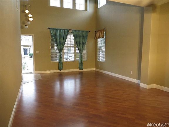5th image of 1108 Fong Ct
