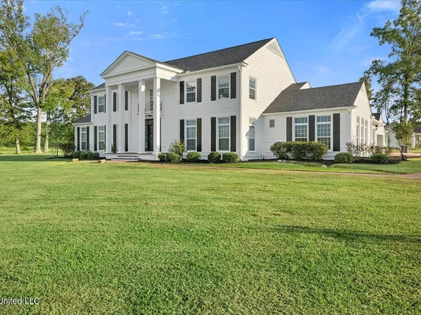 1951 E Third St, Forest, MS 39074