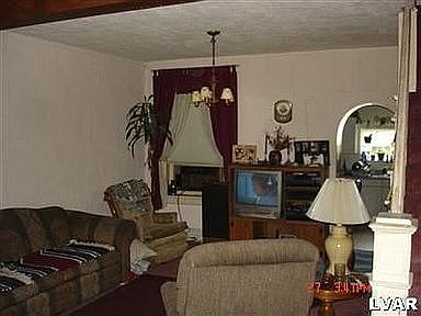 2nd image of 726 N 2nd St