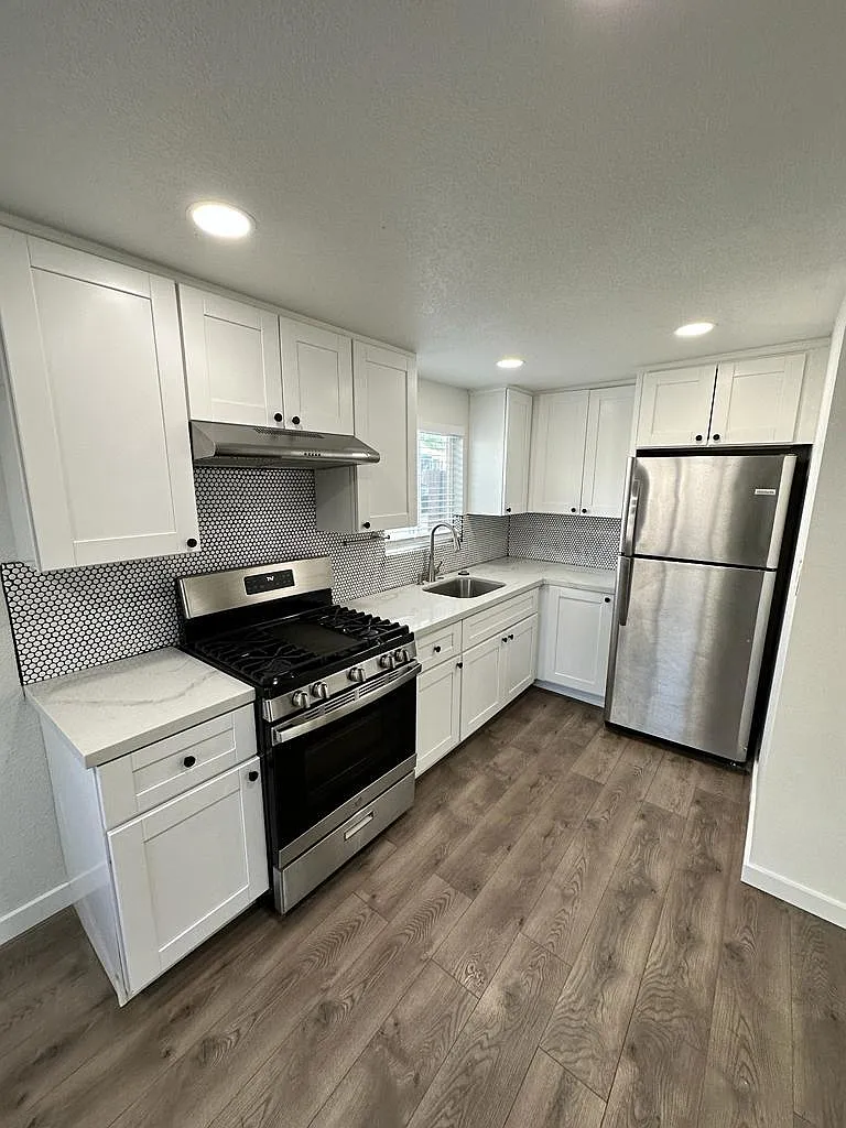 349 Church Ave — Photo 4