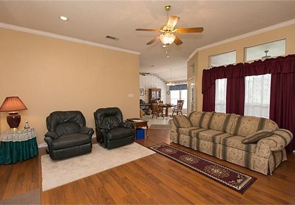 4th image of 102 County Road 4023