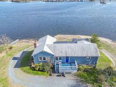 2 Mount Hope Ave, Swansea, MA, 02777