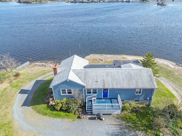 2 Mount Hope Ave, Swansea, MA 02777