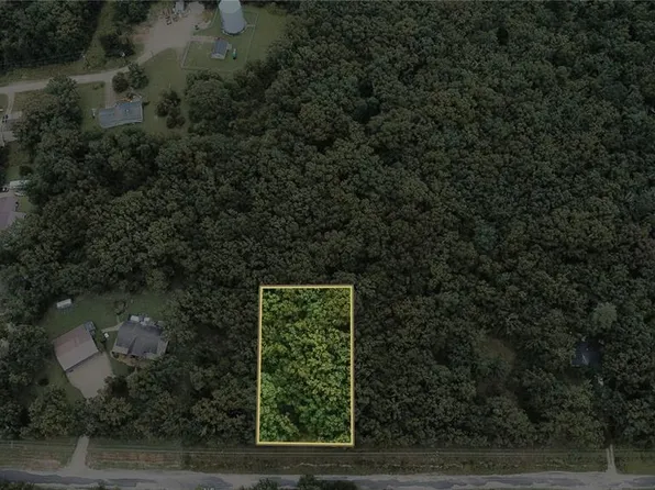 2466 San Chez Dr, Cuba, MO 65453