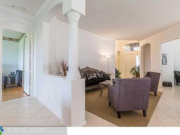 4th image of 7217 Southport Dr