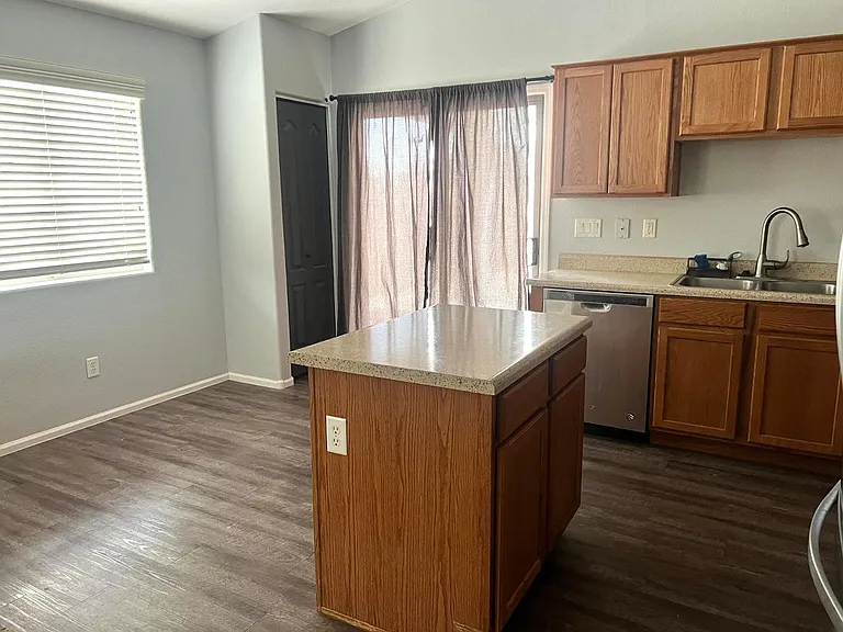 28496 N Dolomite Ln — Photo 7