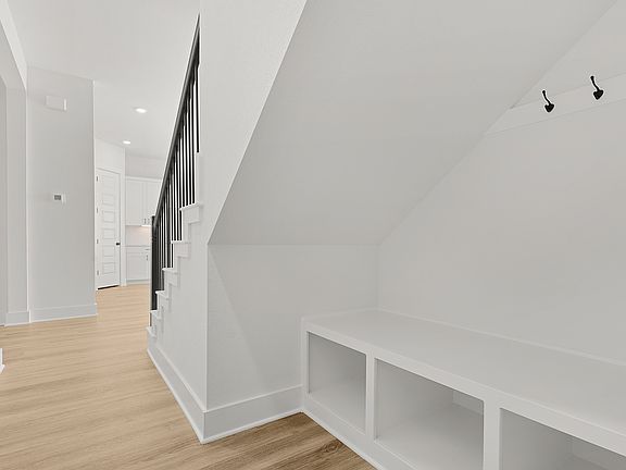 5th image of 120 Basketflower Ln