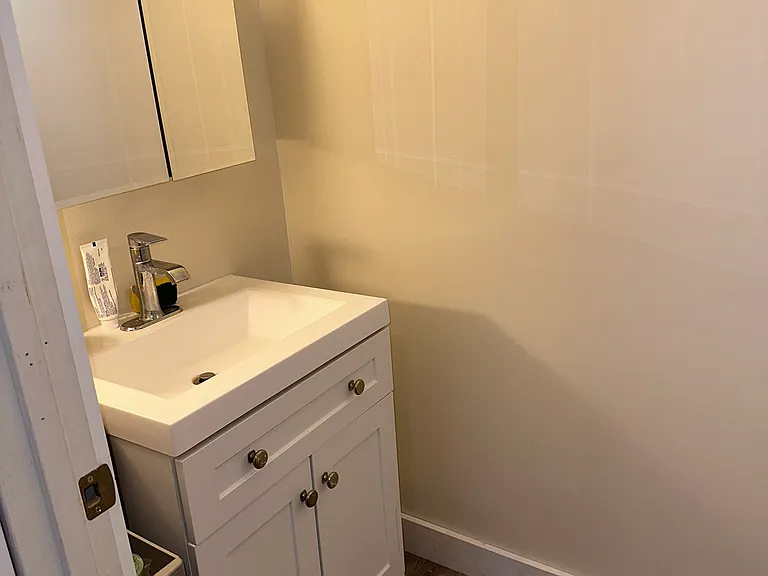 22 School St #1 — Photo 4