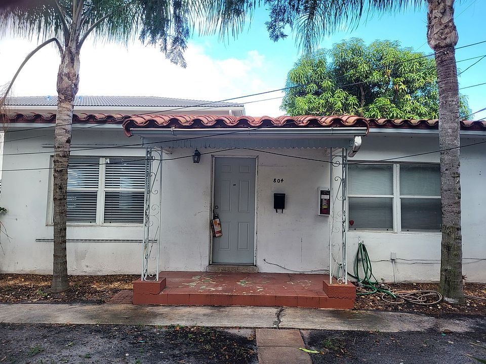 1st image of 804 NE 15th Ave #3E