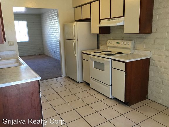 3rd image of 2616 N Winstel Blvd