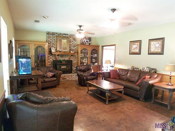 2nd image of 10748 Callender Ct