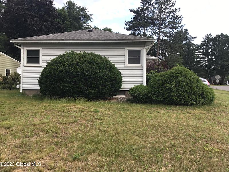 2nd image of 12 Pauline Avenue