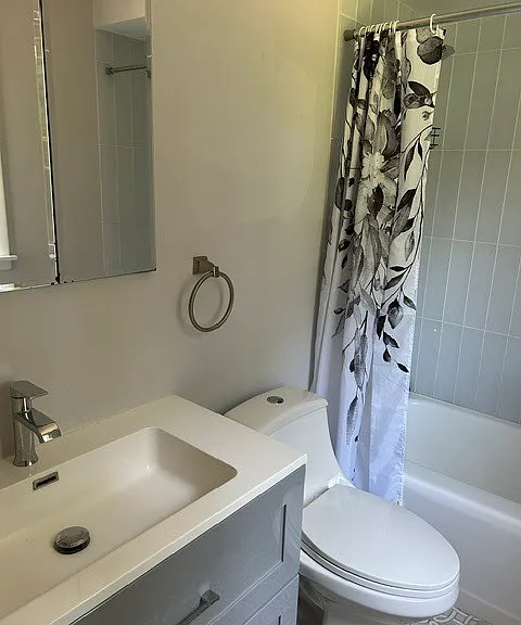 867 Auburn Ct — Photo 17