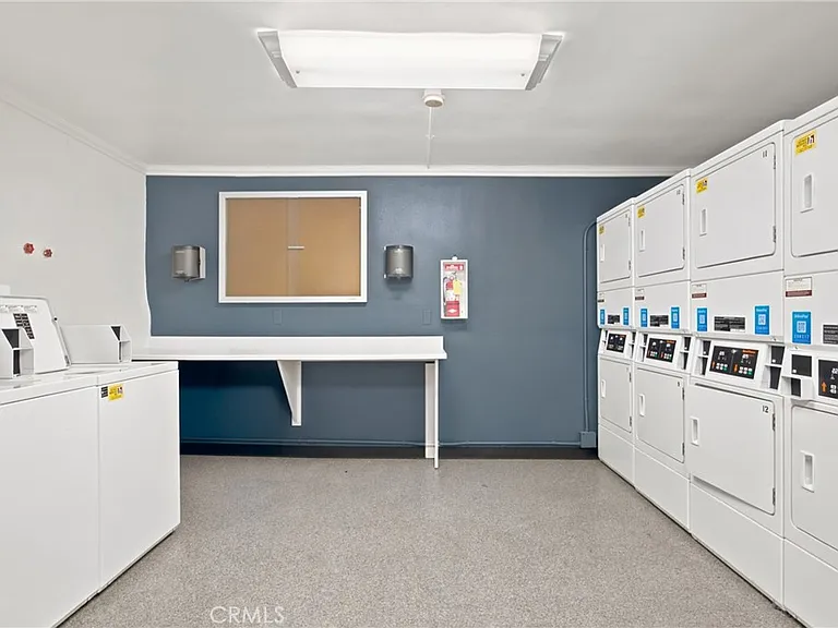 15425 Sherman Way #211 — Photo 21