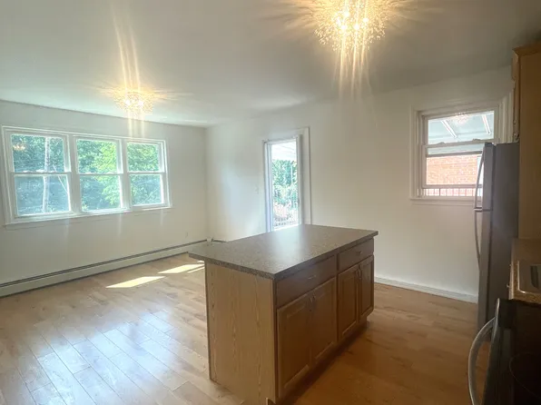 (undisclosed Address), Yonkers, NY 10705