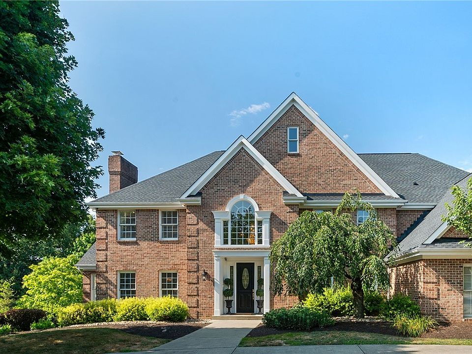 1st image of 608 Victoria Ln