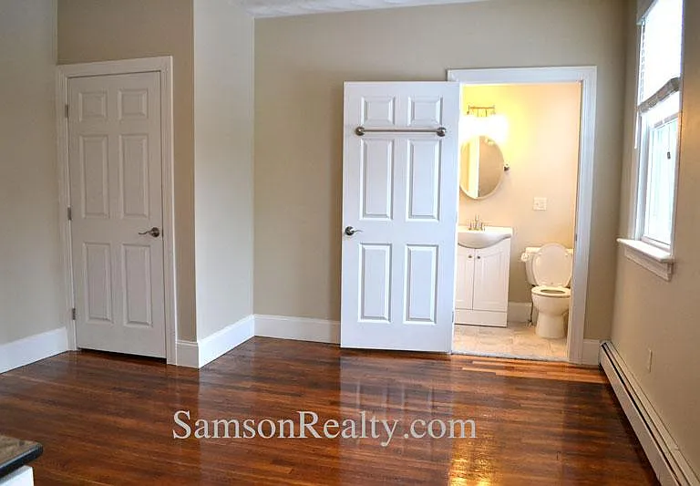 80 Medway St #10 — Photo 9