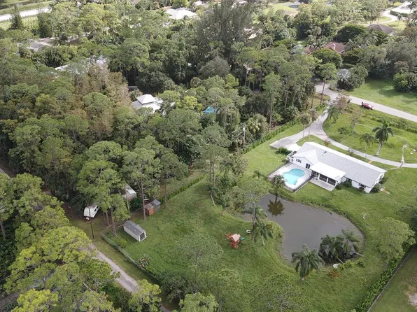 12859 Raymond Drive, Loxahatchee Groves, FL 33470